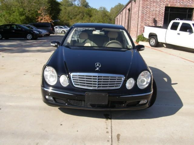 Mercedes-Benz E Class 2005 photo 1