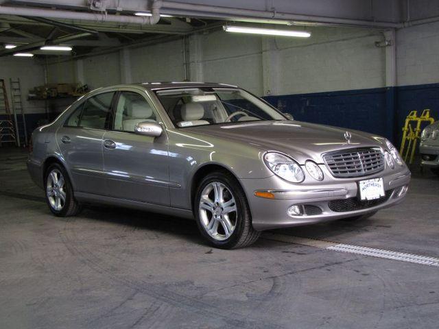 Mercedes-Benz E Class 2006 photo 1