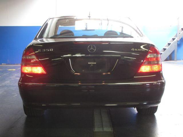 Mercedes-Benz E Class 2006 photo 2