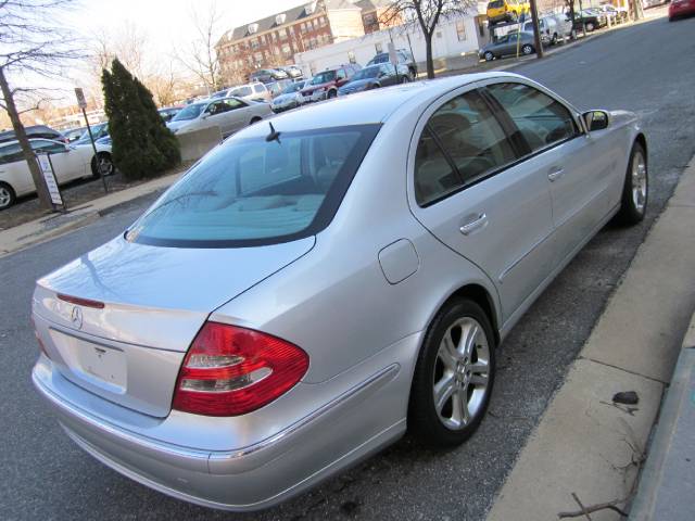 Mercedes-Benz E Class 2006 photo 3