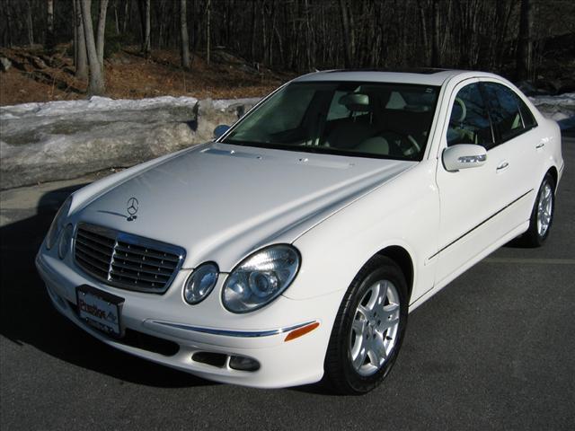 Mercedes-Benz E Class GLS TDi Diesel Sedan