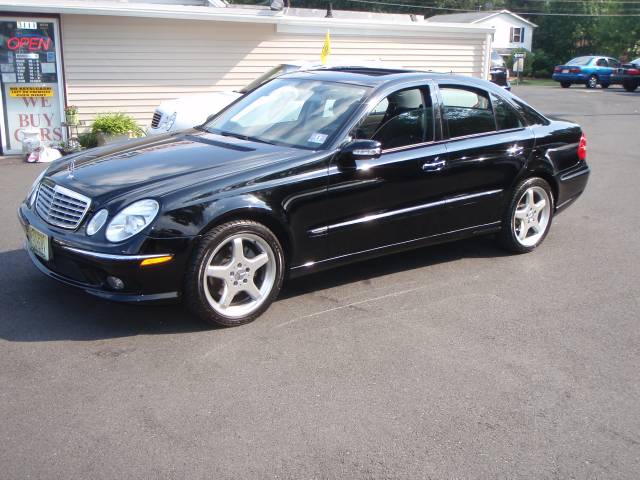 Mercedes-Benz E Class GLS TDi Diesel Sedan