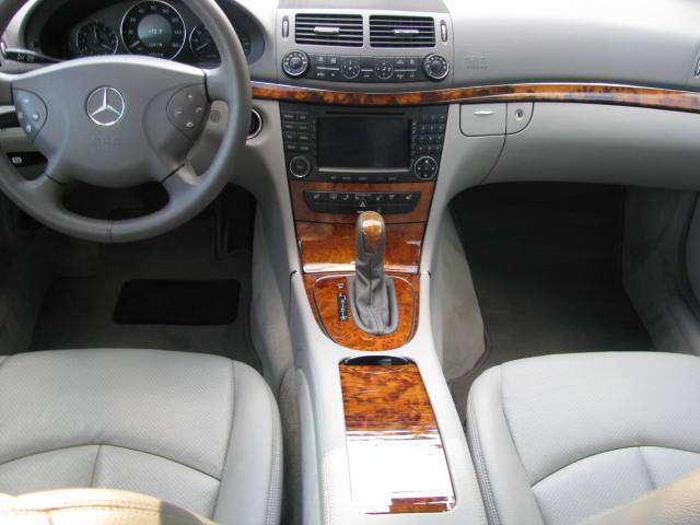 Mercedes-Benz E Class 2006 photo 3