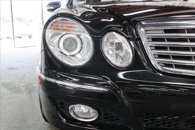 Mercedes-Benz E Class 2007 photo 5