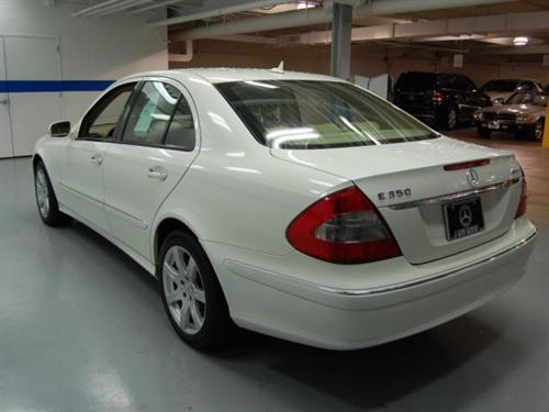 Mercedes-Benz E Class 2007 photo 2