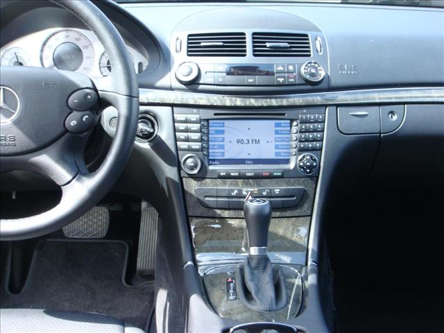 Mercedes-Benz E Class 2007 photo 5