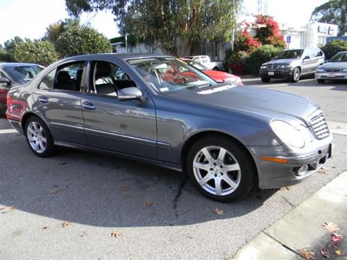 Mercedes-Benz E Class 2007 photo 1