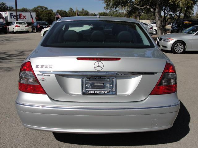 Mercedes-Benz E Class 2007 photo 4