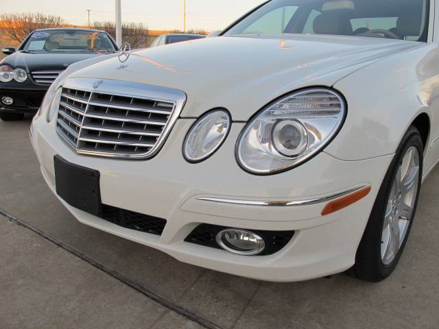 Mercedes-Benz E Class 2007 photo 2