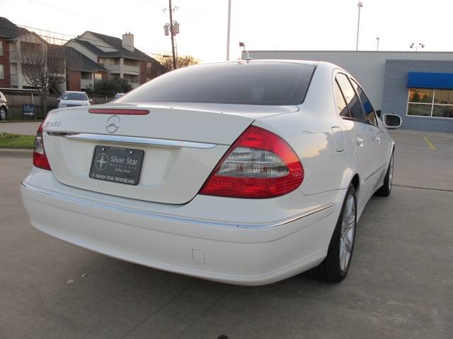 Mercedes-Benz E Class 2007 photo 4