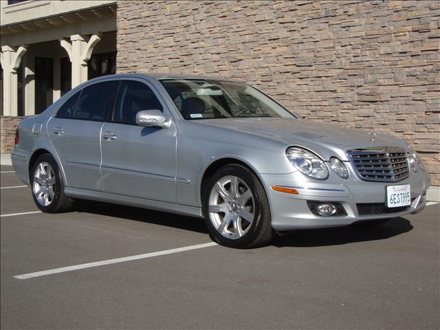 Mercedes-Benz E Class 2007 photo 5