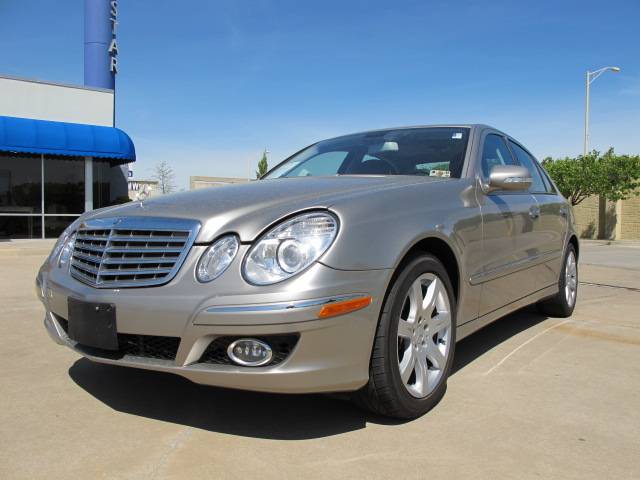 Mercedes-Benz E Class 2007 photo 2