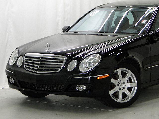 Mercedes-Benz E Class 2007 photo 1