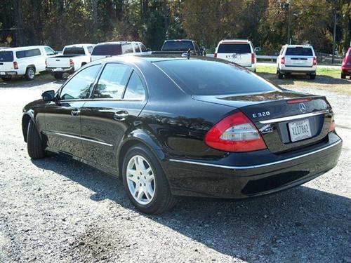 Mercedes-Benz E Class 2007 photo 2