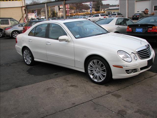 Mercedes-Benz E Class 2007 photo 5