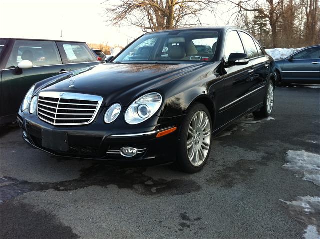 Mercedes-Benz E Class 2007 photo 2