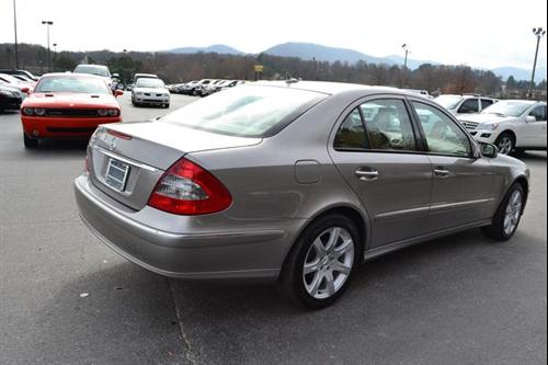 Mercedes-Benz E Class Srt-8 Other