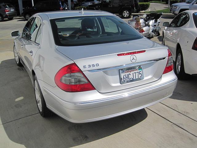 Mercedes-Benz E Class 2007 photo 2