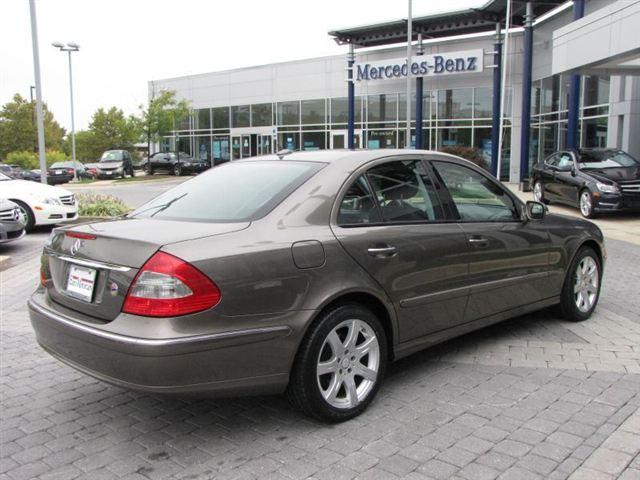 Mercedes-Benz E Class 2008 photo 3