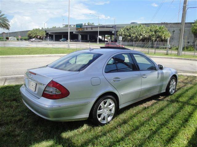 Mercedes-Benz E Class 2008 photo 3