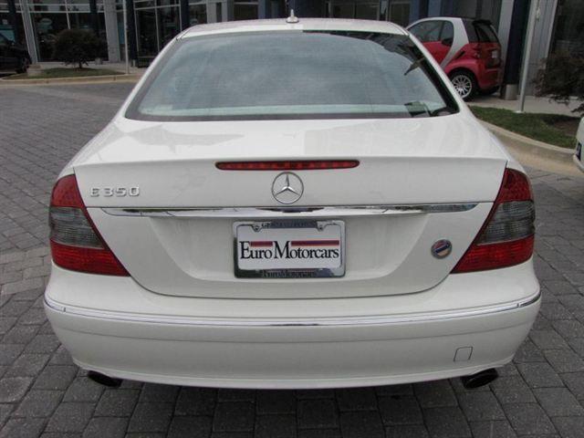 Mercedes-Benz E Class 2008 photo 4