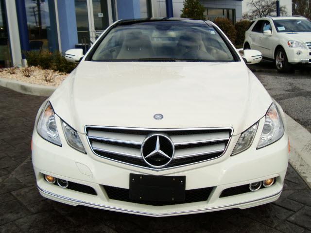 Mercedes-Benz E Class 2010 photo 2