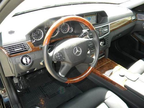 Mercedes-Benz E Class 2010 photo 3