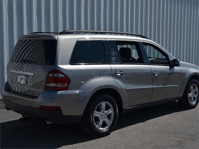 Mercedes-Benz GL-Class 2007 photo 2