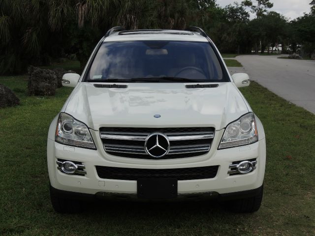 Mercedes-Benz GL-Class 2008 photo 103