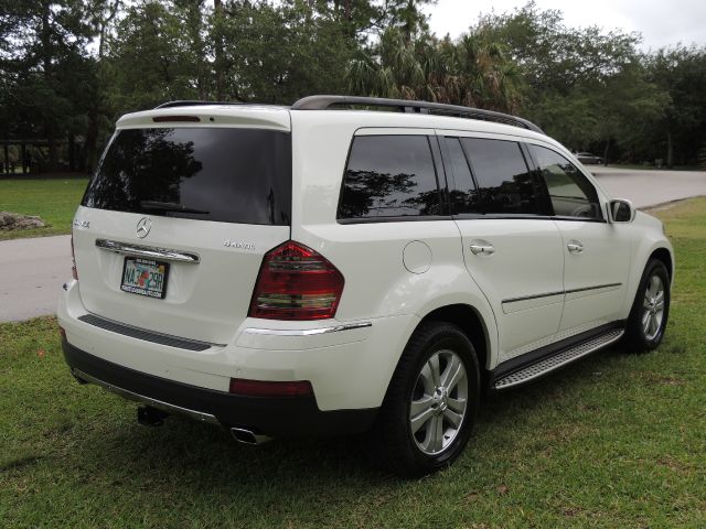 Mercedes-Benz GL-Class 2008 photo 125