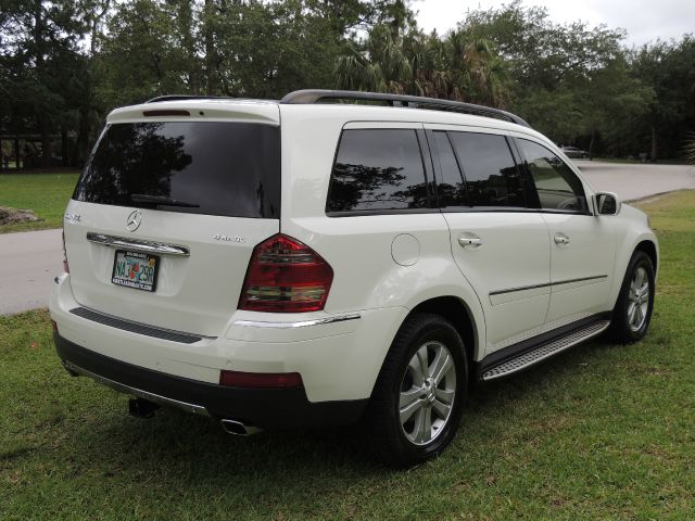 Mercedes-Benz GL-Class 2008 photo 127