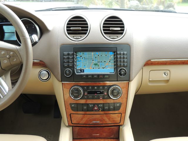 Mercedes-Benz GL-Class 2008 photo 53