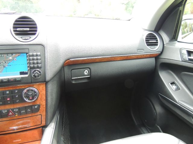 Mercedes-Benz GL-Class 2008 photo 106