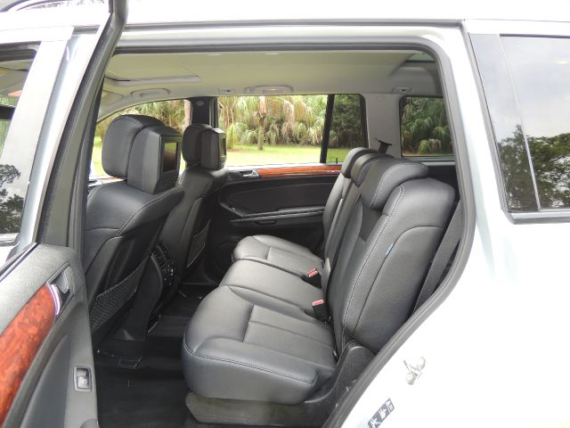 Mercedes-Benz GL-Class 2008 photo 108