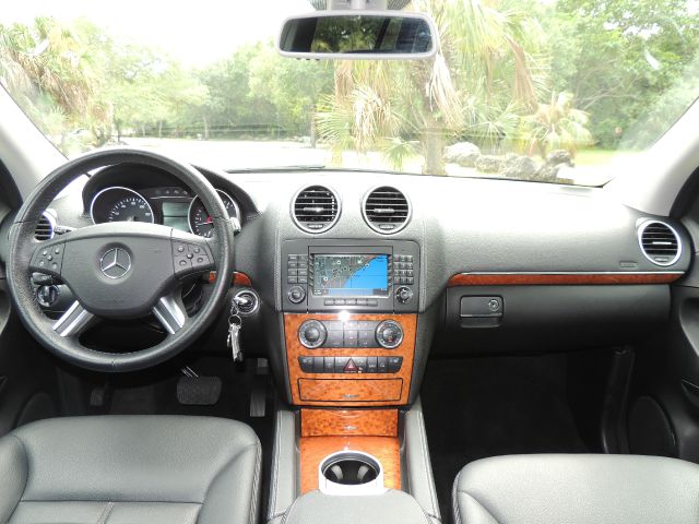 Mercedes-Benz GL-Class 2008 photo 89