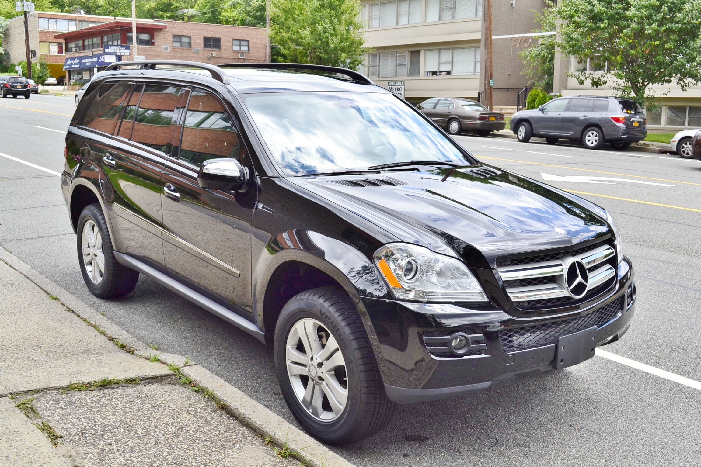 Mercedes-Benz GL-Class 2009 photo 1