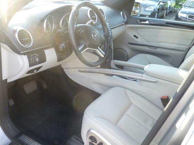 Mercedes-Benz GL-Class 2010 photo 3