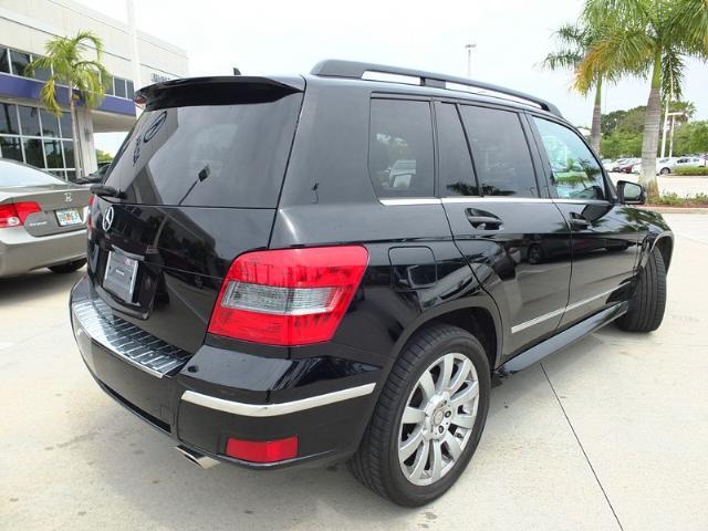 Mercedes-Benz GLK-Class 2010 photo 2