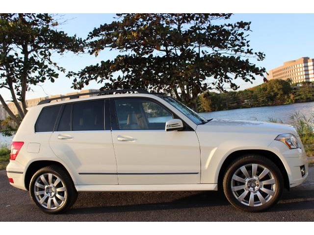 Mercedes-Benz GLK-Class 2010 photo 1