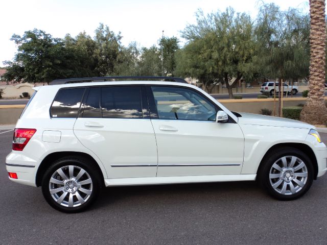 Mercedes-Benz GLK-Class 2010 photo 19