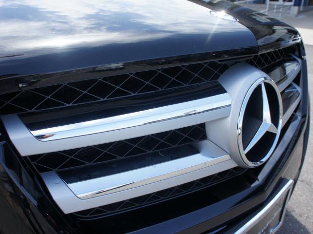 Mercedes-Benz GLK-Class 2010 photo 18