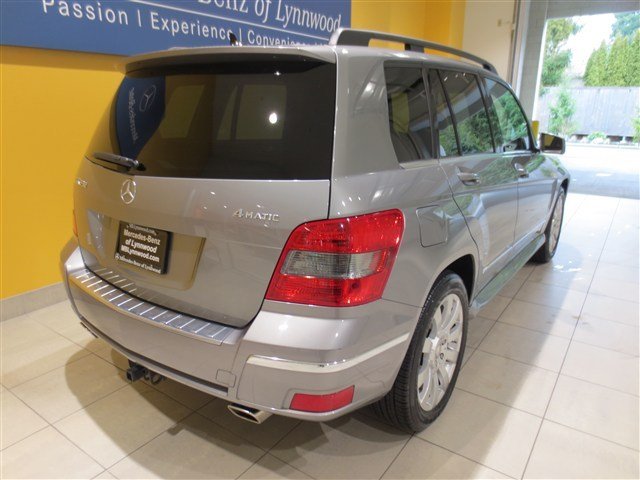 Mercedes-Benz GLK-Class 2010 photo 4