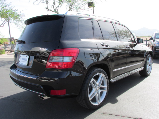 Mercedes-Benz GLK-Class 2010 photo 1