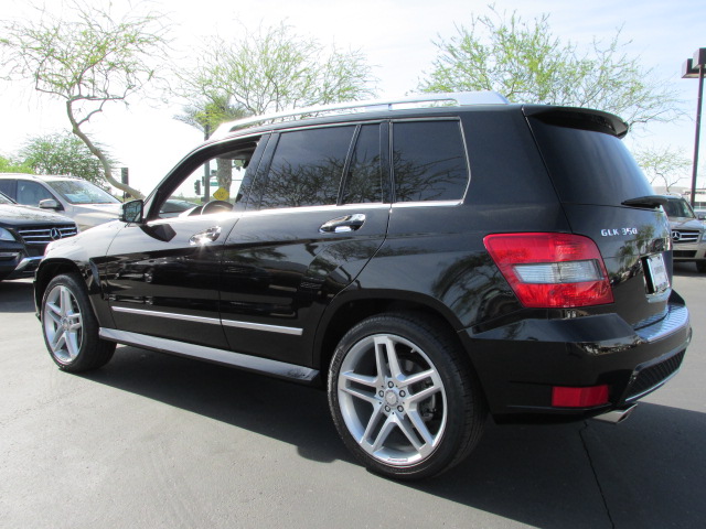 Mercedes-Benz GLK-Class 2010 photo 2