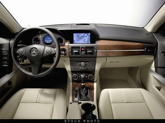 Mercedes-Benz GLK-Class 2010 photo 4