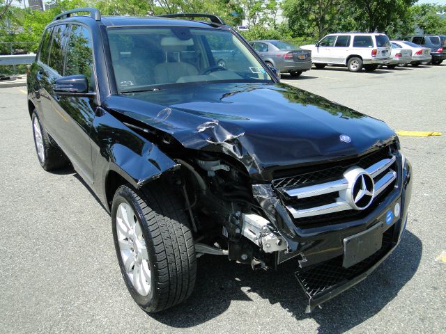 Mercedes-Benz GLK-Class 2011 photo 2