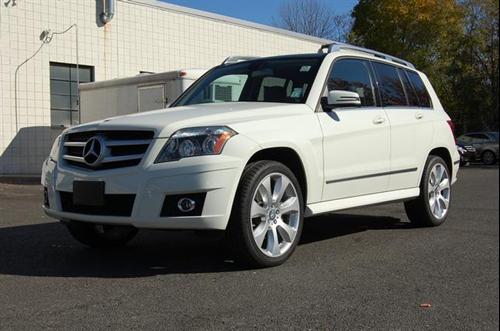 Mercedes-Benz GLK Class 2010 photo 2