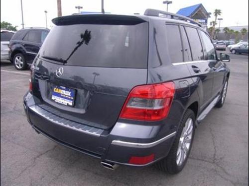 Mercedes-Benz GLK Class 2010 photo 1