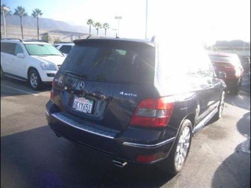 Mercedes-Benz GLK Class 2010 photo 2