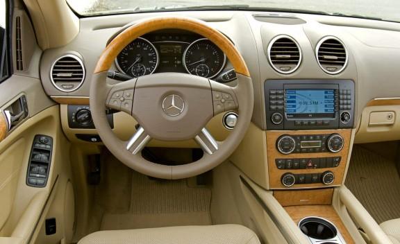 Mercedes-Benz GL Class 2008 photo 3